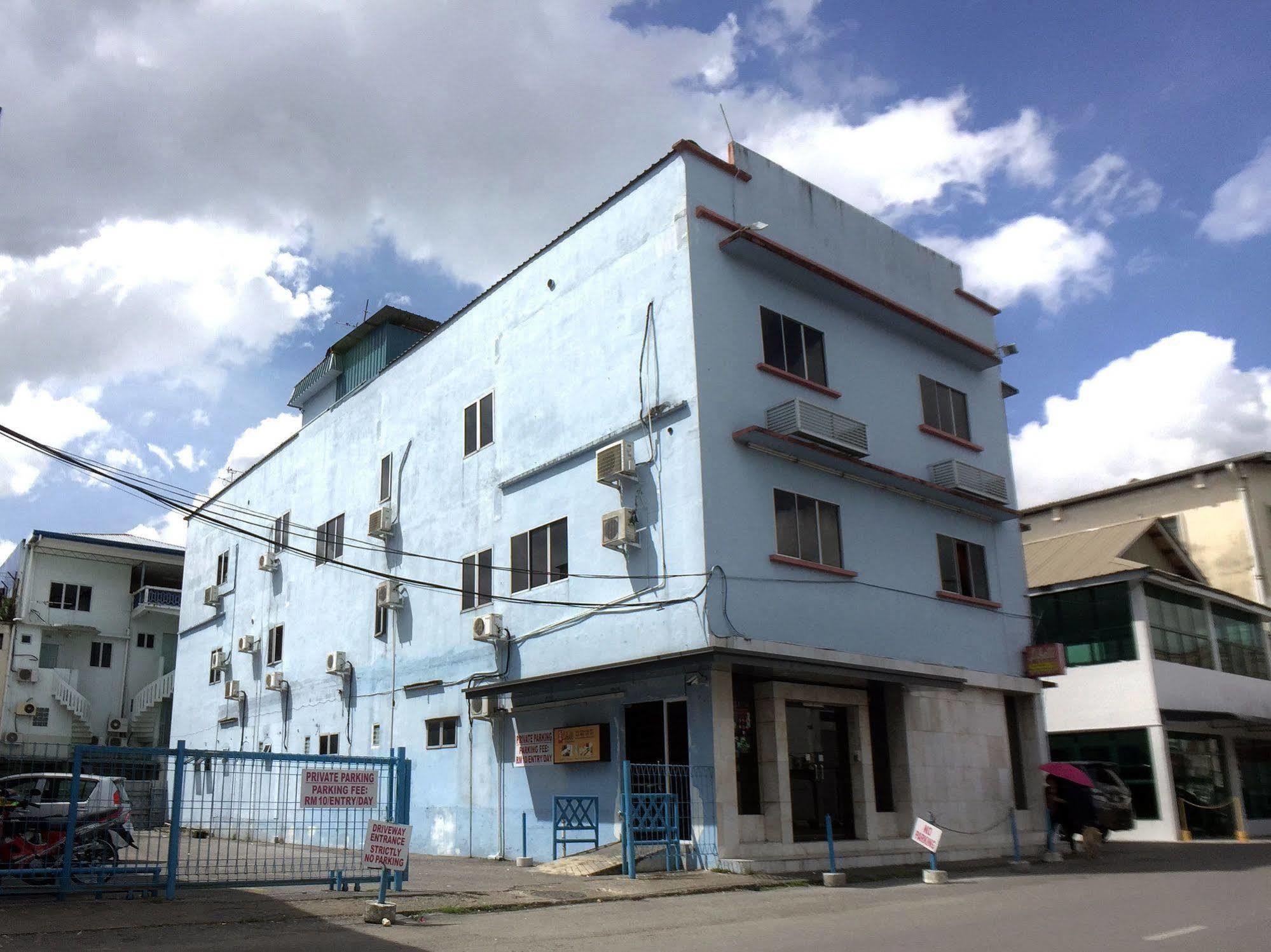 Abell Residence Kuching Esterno foto