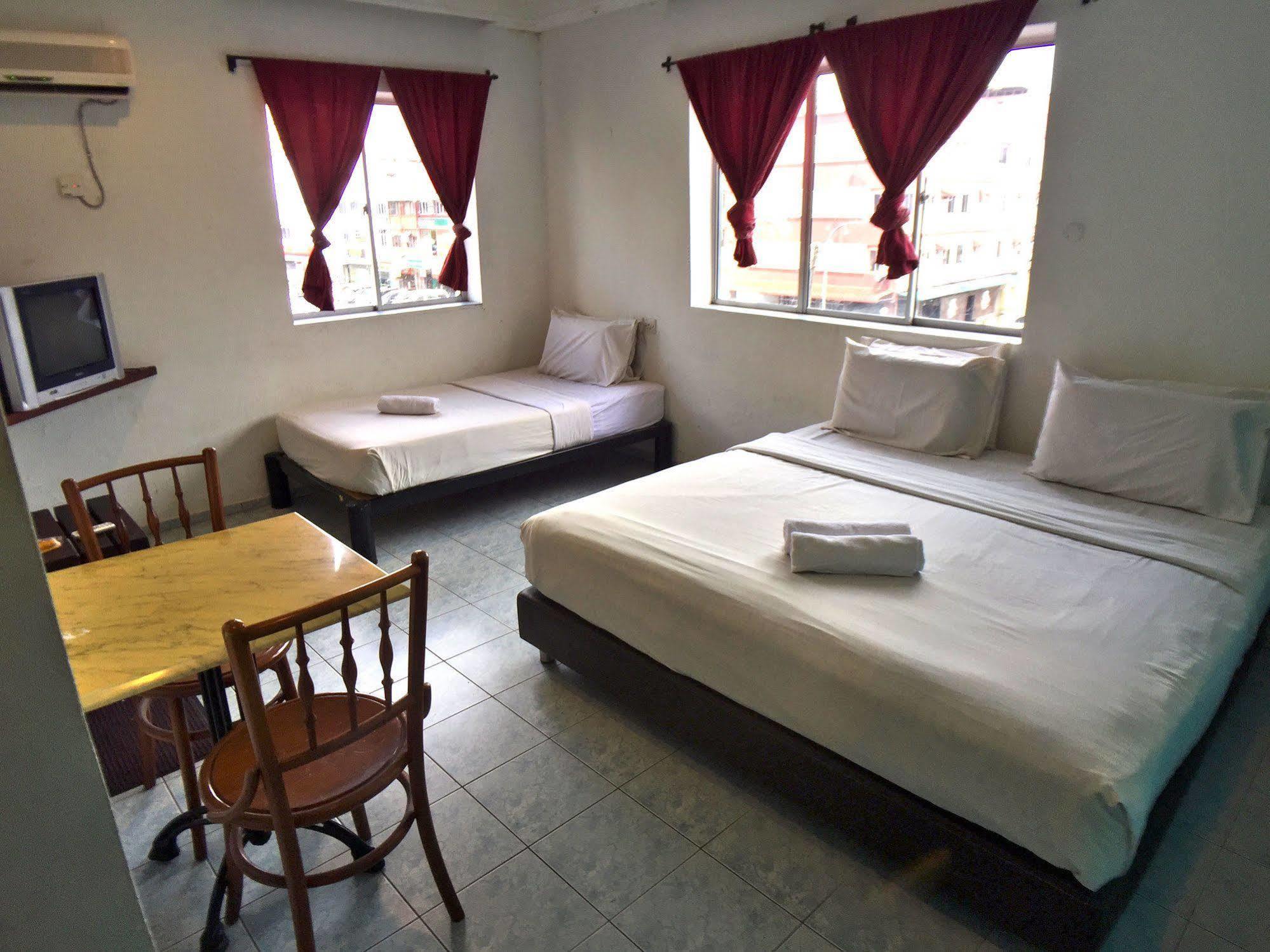 Abell Residence Kuching Esterno foto