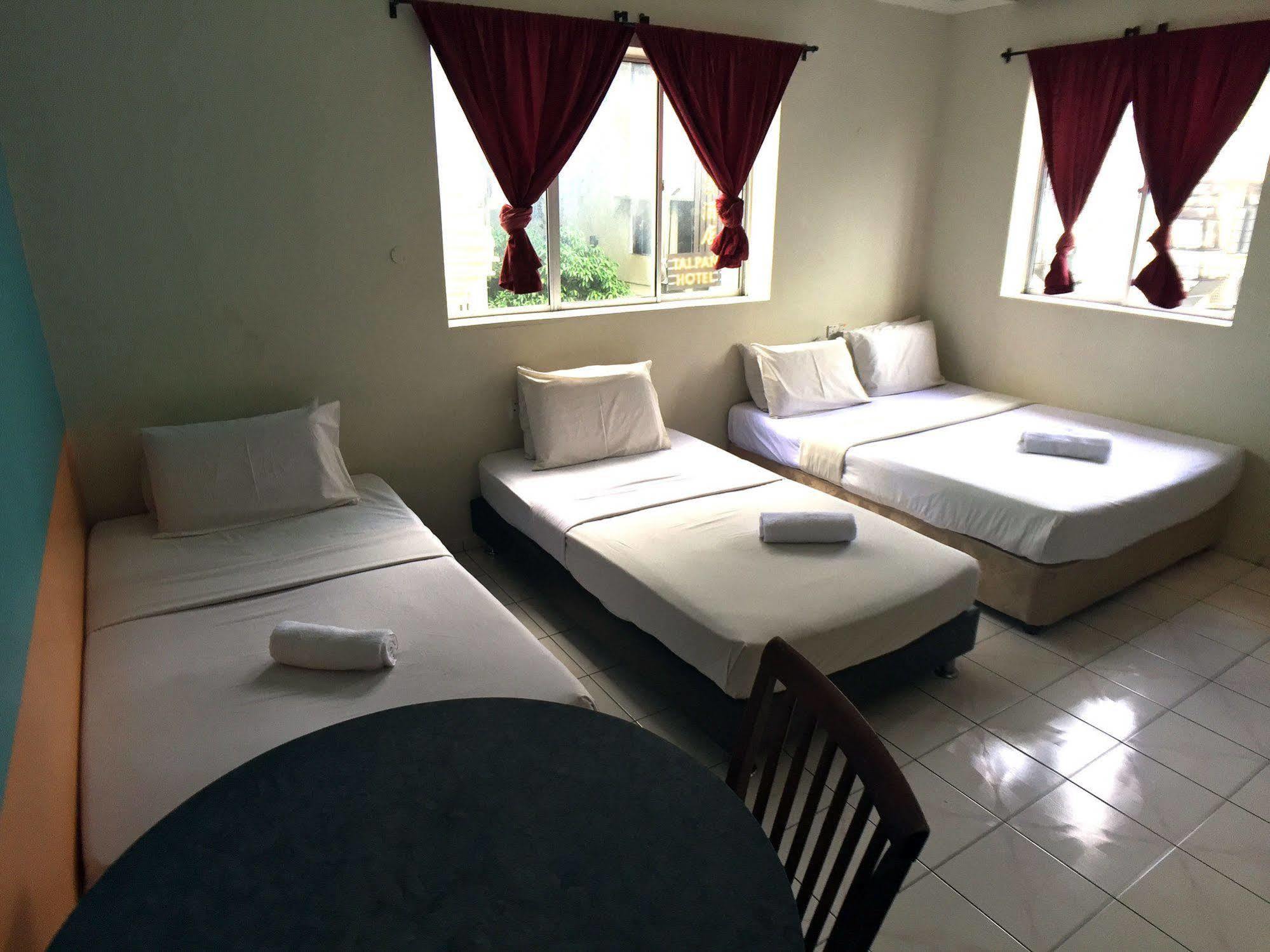 Abell Residence Kuching Esterno foto